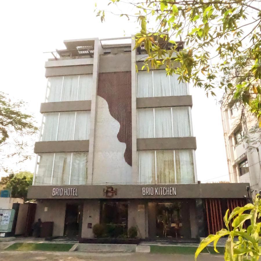 Brio Hotel Calcutta Exterior foto